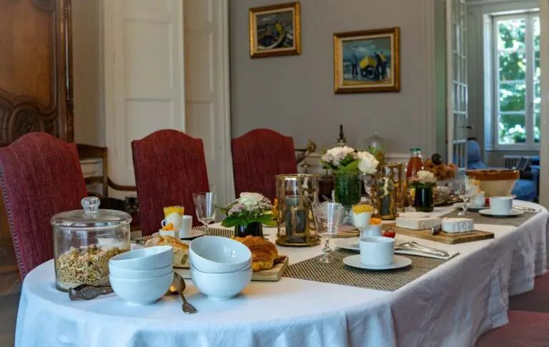 grande salle à manger 03